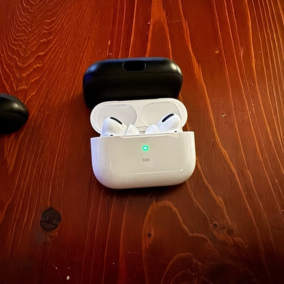 Apple Other - Apple AirPods Pro with Nomad leather case and original box